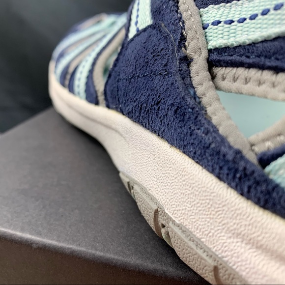 Duluth Trading Sandals 9.5 Womens - Picture 10 of 11